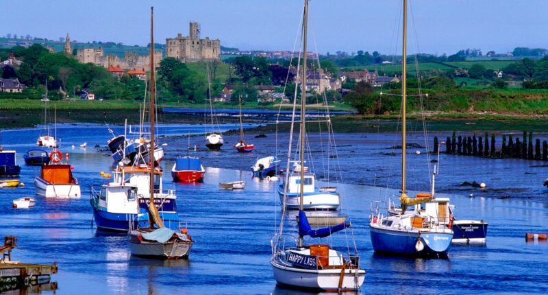Sailing boats in the River Coquet at Warkworth