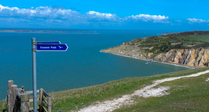 Coastal scenery between Yarmouth and Freshwater Bay