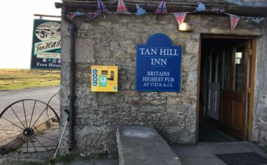 4 - Tan Hill Inn(1)