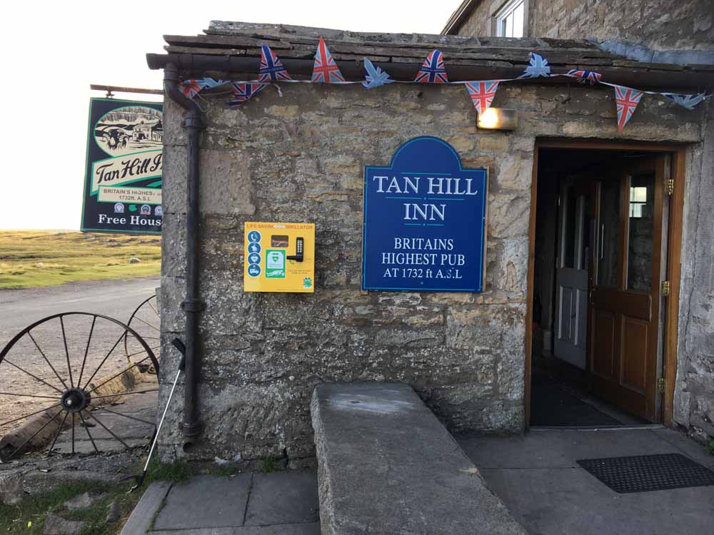 4 - Tan Hill Inn(1)