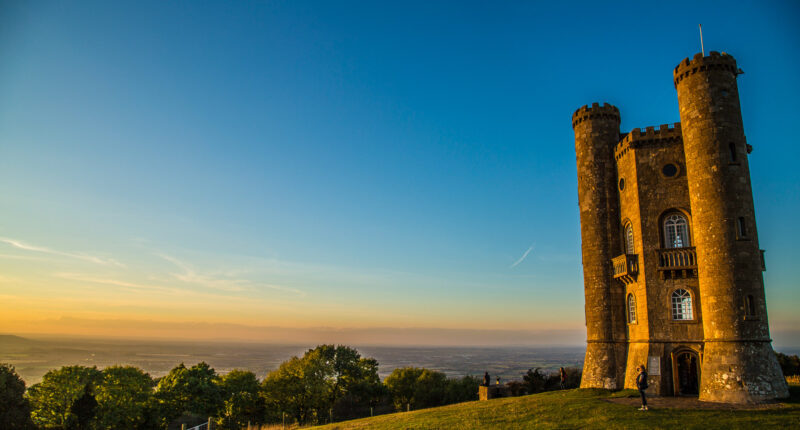 Sunset over Broadway Tower