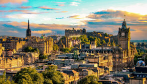 Discover the historic city of Edinburgh