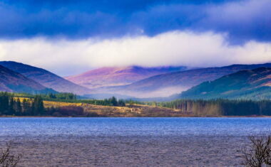 Clatteringshaws Loch