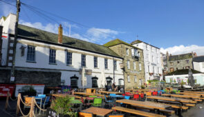 Falmouth harbour restaurants