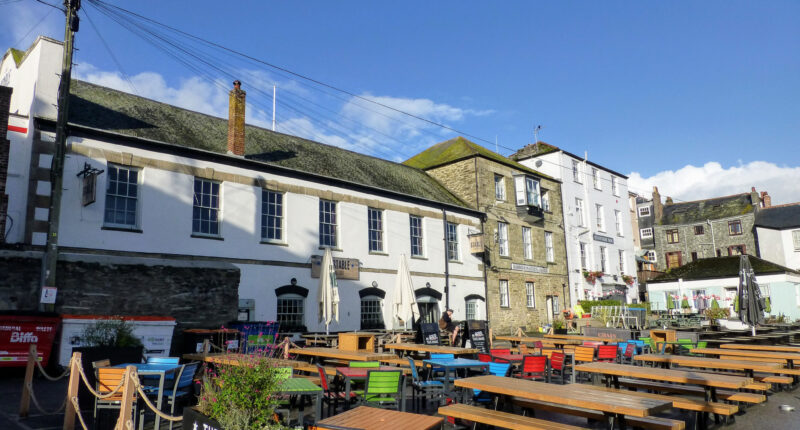 Falmouth harbour restaurants