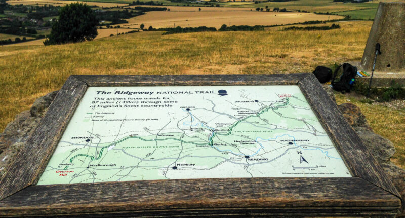 Ivinghoe Beacon, Ridgeway map and view