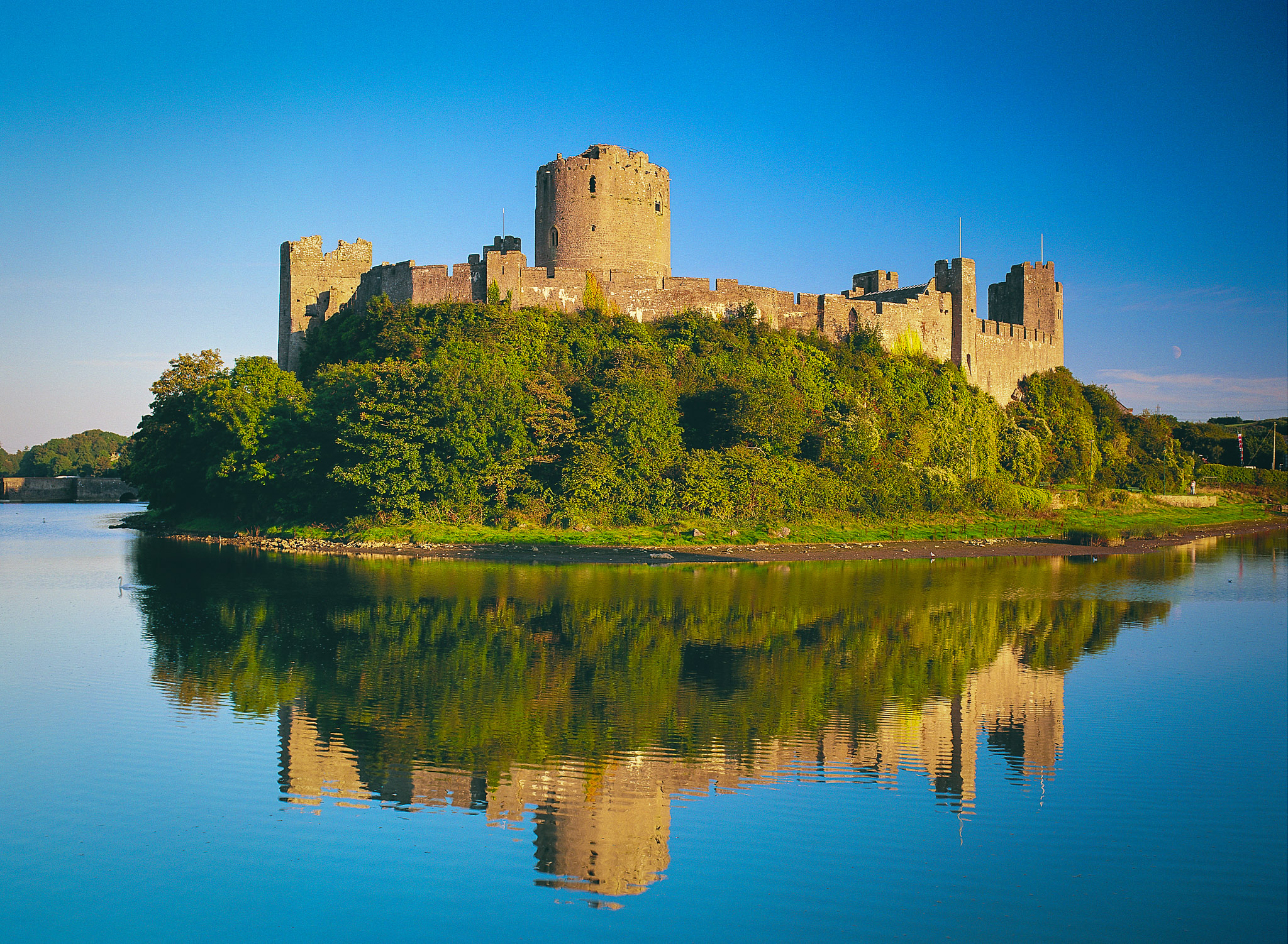 best castles to visit in pembrokeshire