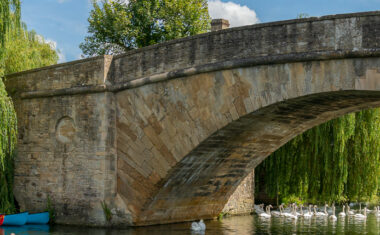 Halfpenny Bridge in Lechlade