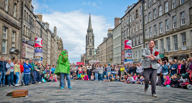 Edinburgh Festival Street Performer