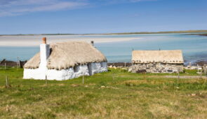 Croft houses near Traigh Ear beach - North Uist