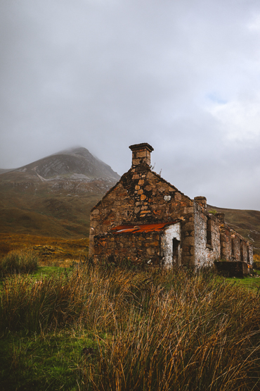 Remote Tigh-na-sleubhaich Cottage surrounded by Highland glens along the West Highland Way – atmospheric West Highland Way photos.
