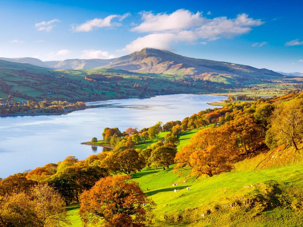 Bala Lake and the Aran Hills in Snowdonia National Park, Wales, a scenic stop during one of the best time to visit Wales.
